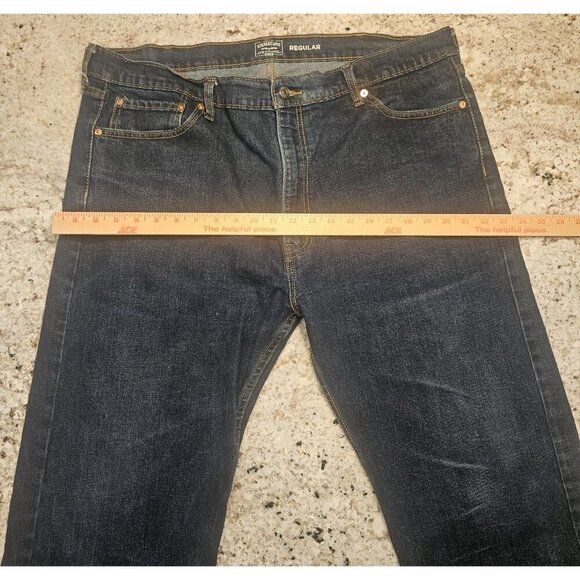 Levi's Jeans Men's 42Wx 32L Medium Wash  Gold Signature Relaxed Fit - Picture 7 of 15